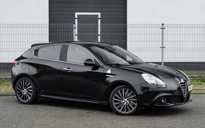 Alfa Romeo Giulietta cena 38900 przebieg: 180000, rok produkcji 2010 z Wyszków małe 562